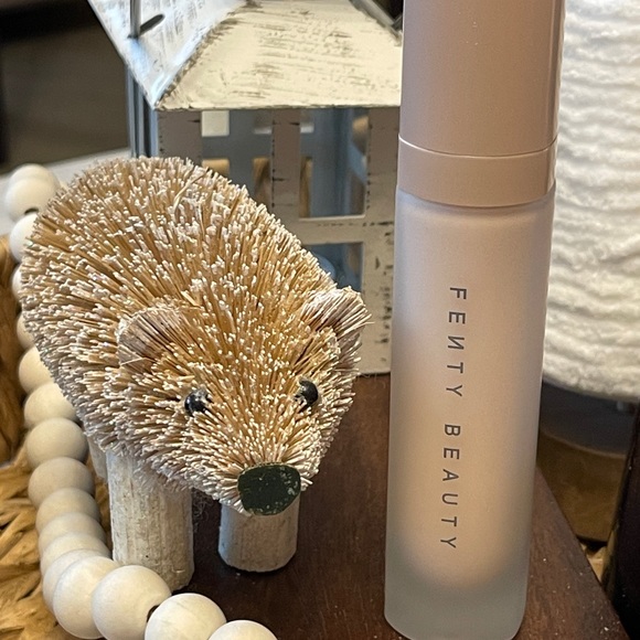 **NOT FOR SALE**FENTY BEAUTY Pro Filt’r Instant Retouch Primer in “Soft Matte” - Picture 5 of 11